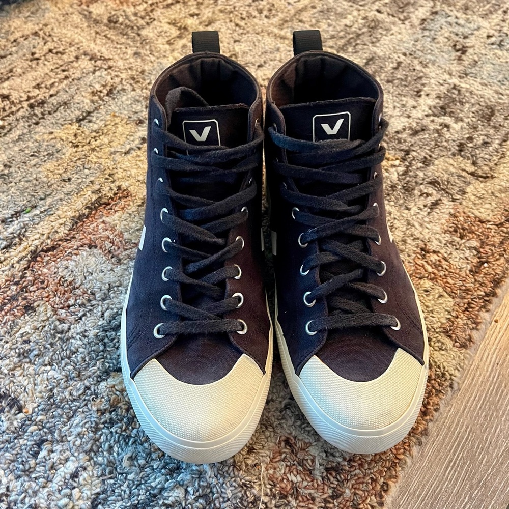 VEJA WATA HIGH TOP SNEAKER